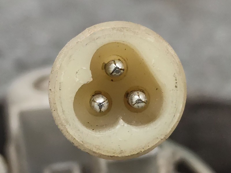 Recambio de piloto trasero derecho para mitsubishi montero (l040) 2500 td (2-ptas.) referencia OEM IAM 1124236R  