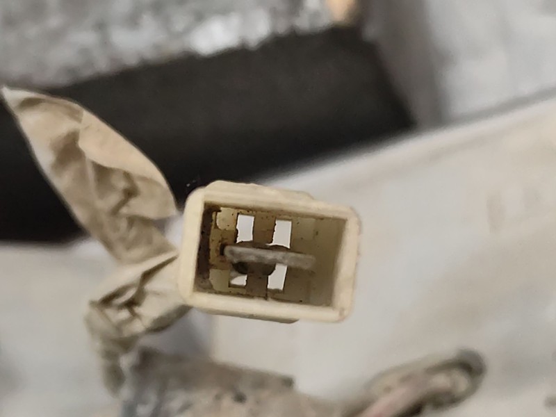 Recambio de piloto trasero derecho para mitsubishi montero (l040) 2500 td (2-ptas.) referencia OEM IAM 1124236R  