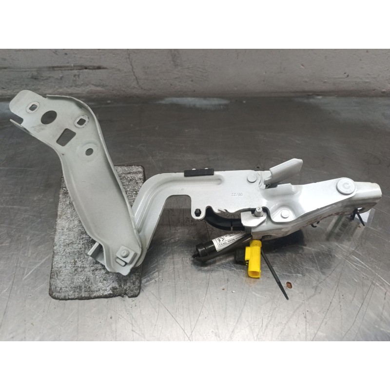Recambio de bisagra capo izquierda para mercedes-benz gla (h247) gla 200 d (247.712) referencia OEM IAM a2478806901  