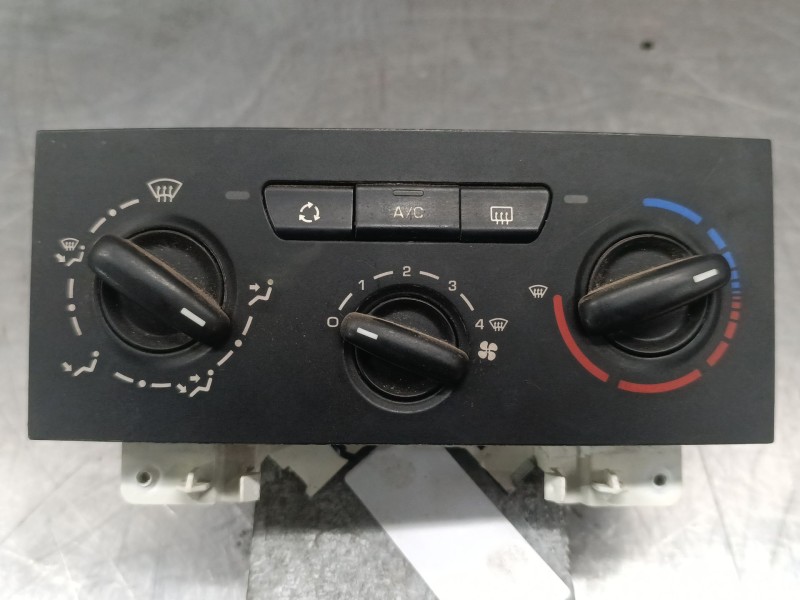 Recambio de mando climatizador para peugeot expert tepee (vf3x_) 2.0 hdi 120 referencia OEM IAM 170740100  