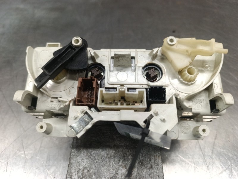 Recambio de mando climatizador para peugeot expert tepee (vf3x_) 2.0 hdi 120 referencia OEM IAM 170740100  