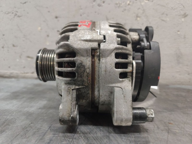 Recambio de alternador para citroën c4 berlina lx referencia OEM IAM 9646321880  