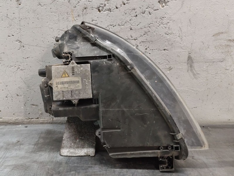 Recambio de faro derecho para audi a3 (8p) 2.0 tdi referencia OEM IAM   