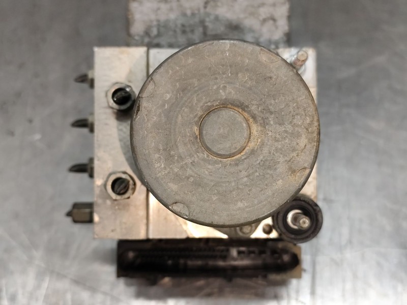 Recambio de abs para toyota auris (_e15_) 1.4 d-4d (nde150_) referencia OEM IAM 0265235065  