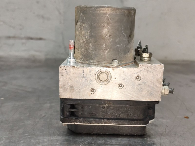 Recambio de abs para toyota auris (_e15_) 1.4 d-4d (nde150_) referencia OEM IAM 0265235065  