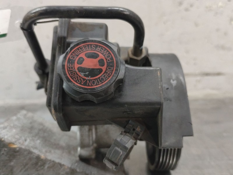 Recambio de bomba servodireccion para peugeot 206 berlina xr referencia OEM IAM 9634816080  