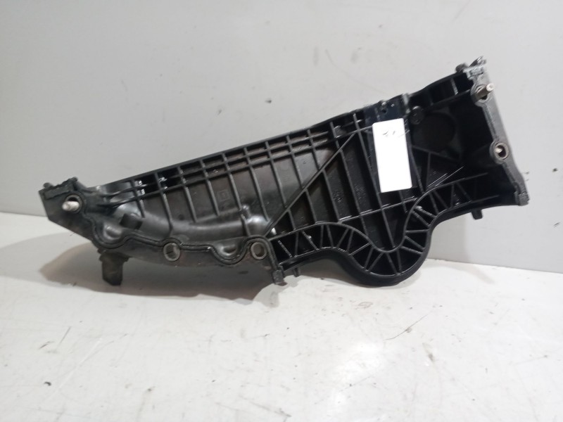 Recambio de tapa distribucion para renault serie t 10.8 diesel referencia OEM IAM 7422081177 22081163 21728466