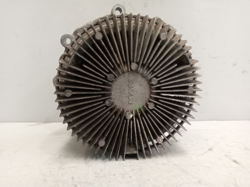 Recambio de bomba agua para man tgx 18.xxx fg / 4x2 bl xl referencia OEM IAM 51065007131  