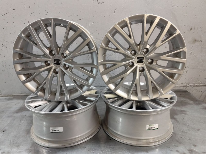 Recambio de juego llantas para seat leon (5f1) 1.6 tdi referencia OEM IAM 5FA601025B  