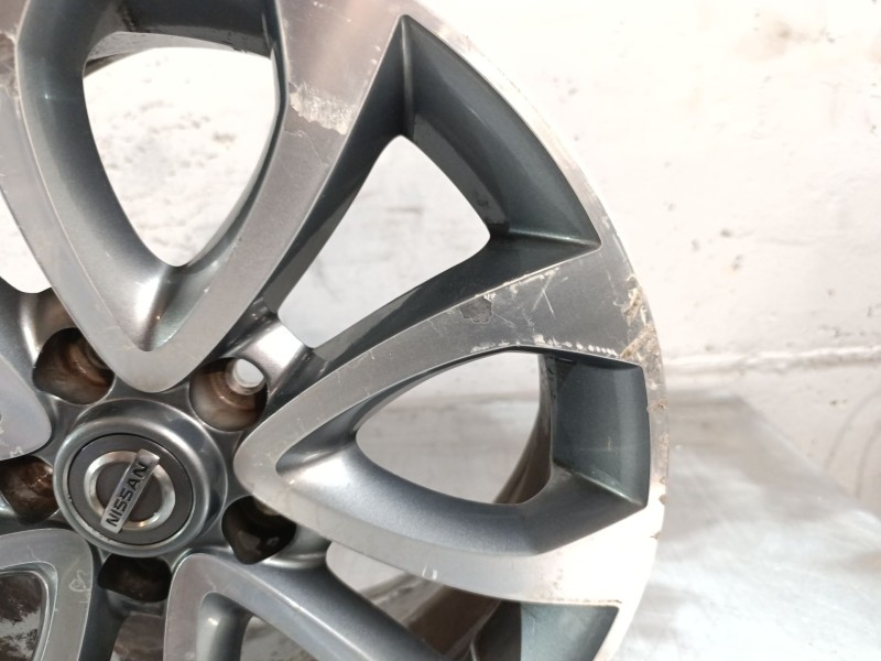 Recambio de llanta para nissan pulsar hatchback (c13) 1.5 dci referencia OEM IAM   