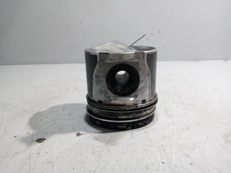 Recambio de piston para renault midlum referencia OEM IAM 7485126579  