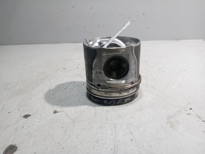 Recambio de piston para renault midlum referencia OEM IAM 7485126579  
