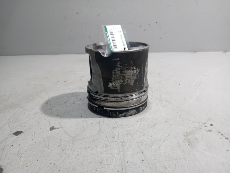 Recambio de piston para renault midlum referencia OEM IAM 7485126579  