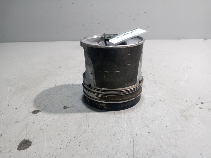 Recambio de piston para renault midlum referencia OEM IAM 7485126579  