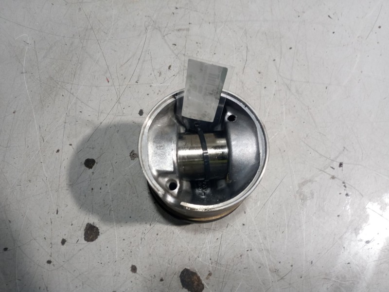 Recambio de piston para renault midlum referencia OEM IAM 7485126579  