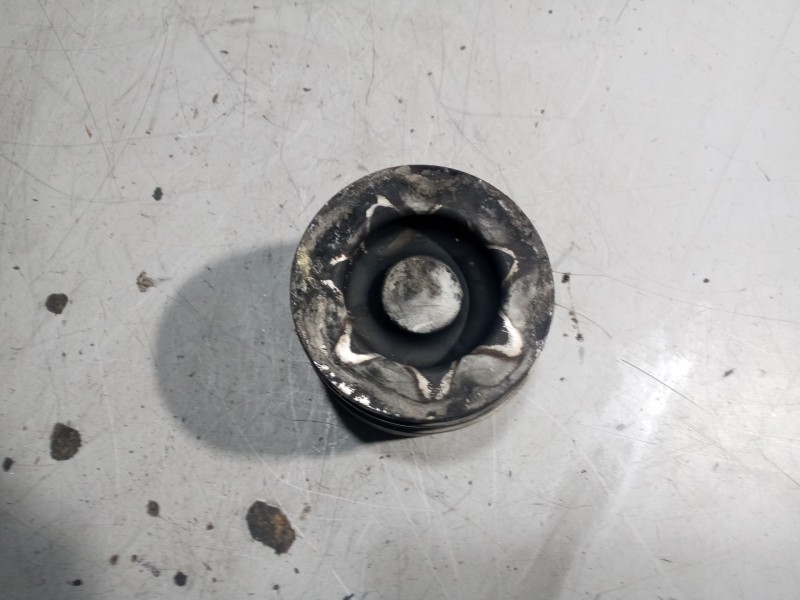 Recambio de piston para renault midlum referencia OEM IAM 7485126579  