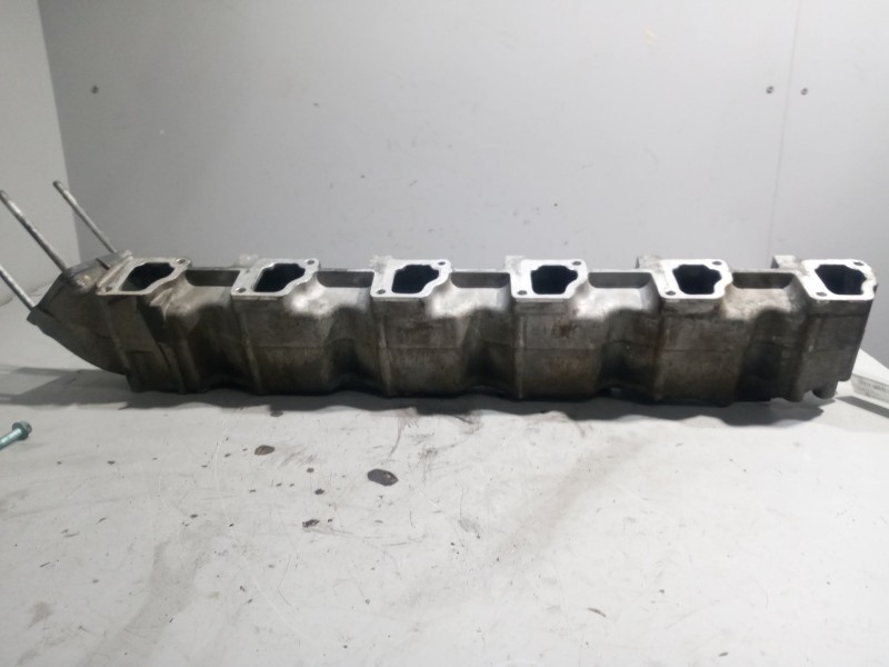 Recambio de colector admision para renault midlum referencia OEM IAM 7421146878 21146878 