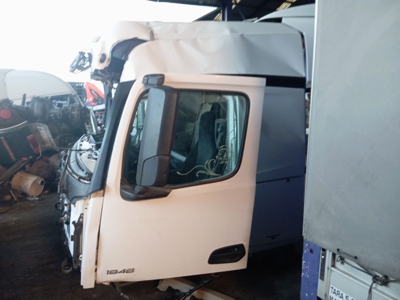 mercedes-benz actros bm 963.xxx 2-achser del año 2015