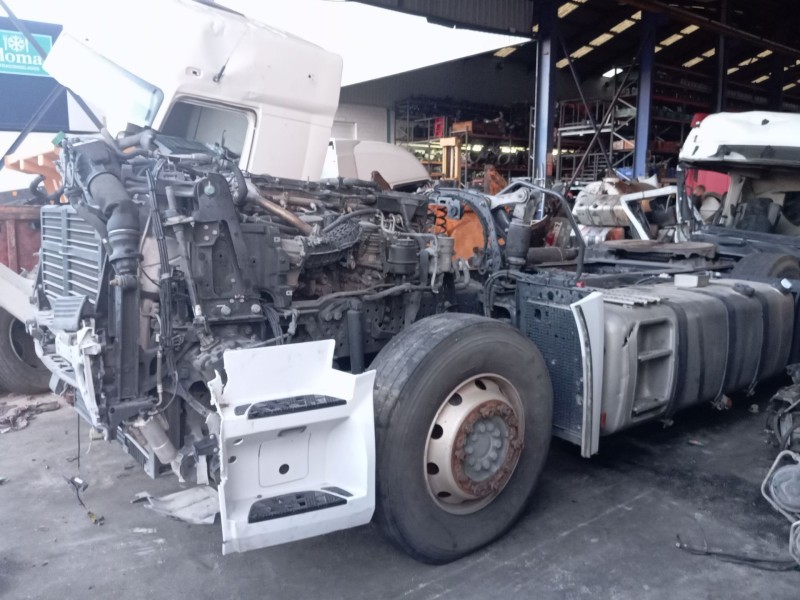 mercedes-benz actros bm 963.xxx 2-achser del año 2015