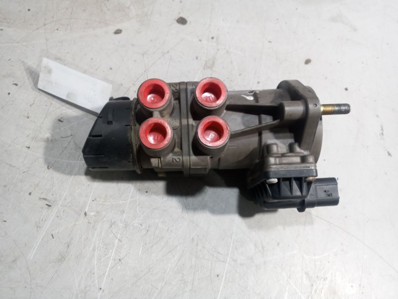 Recambio de valvula aire para man tgs referencia OEM IAM 81521306298 K039569 