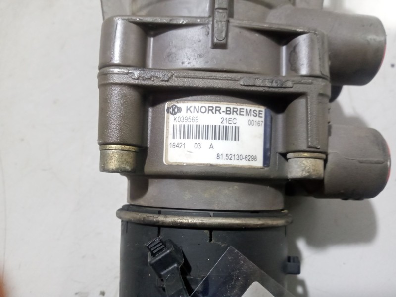 Recambio de valvula aire para man tgs referencia OEM IAM 81521306298 K039569 