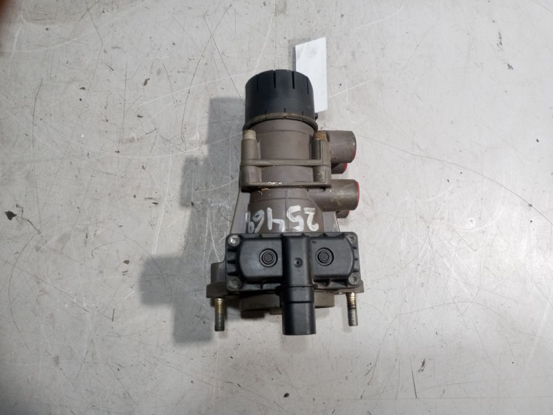 Recambio de valvula aire para man tgx 18.xxx 10.5 diesel referencia OEM IAM 81521306298  