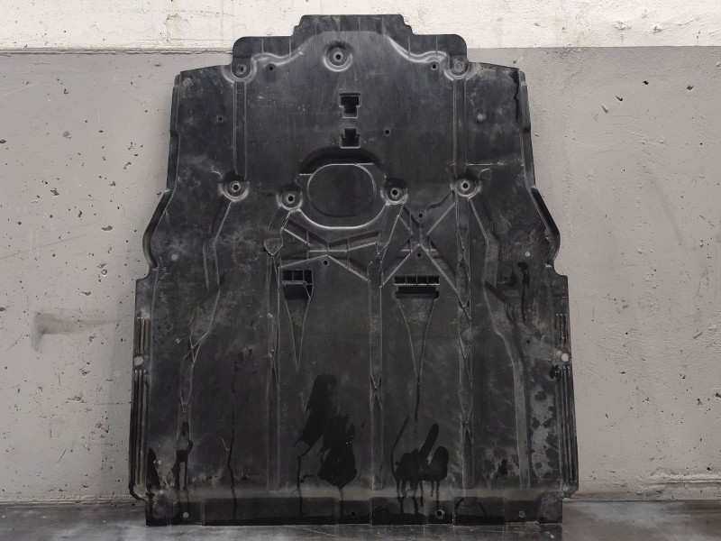 Recambio de cubrecarter para mercedes-benz gla (h247) gla 200 d (247.712) referencia OEM IAM   