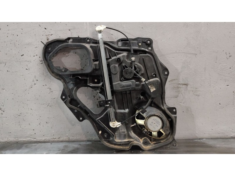 Recambio de elevalunas trasero derecho para mazda 3 berlina (bk) 1.6 vvt active referencia OEM IAM   