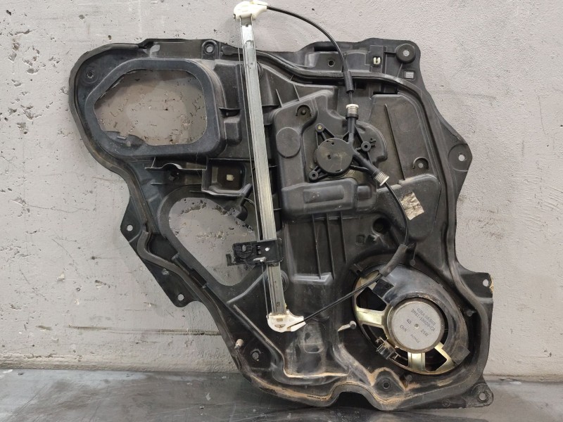 Recambio de elevalunas trasero derecho para mazda 3 berlina (bk) 1.6 vvt active referencia OEM IAM   