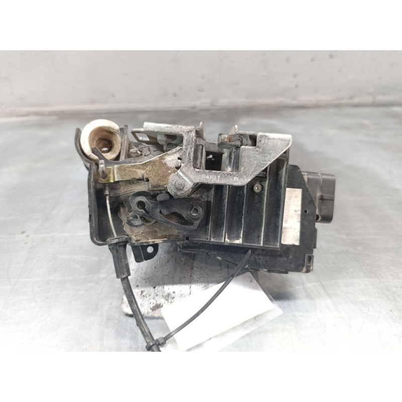 Recambio de cerradura puerta trasera izquierda para mercedes-benz clase m (w163) ml 320 (163.154) referencia OEM IAM a1637301036