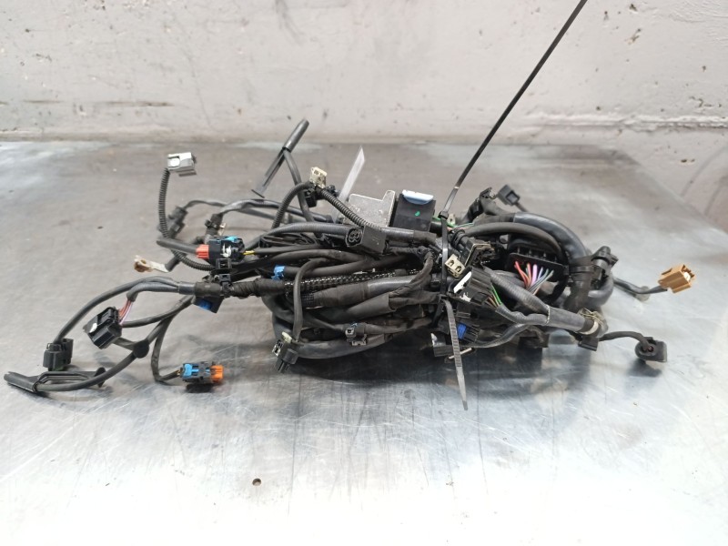 Recambio de cableado motor para infiniti q30 1.5 d referencia OEM IAM 110678071r  