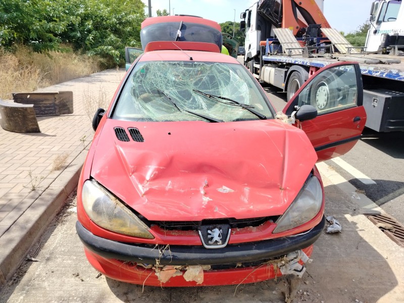 peugeot 206 berlina del año 2000