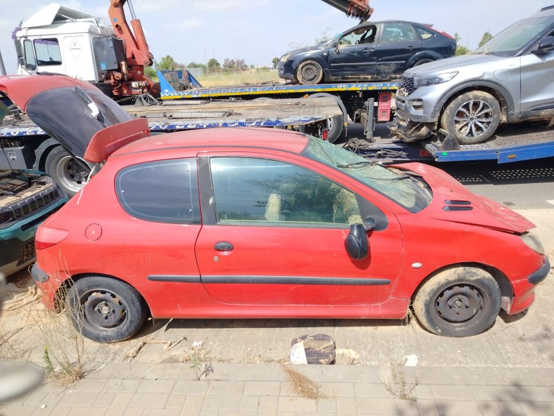 peugeot 206 berlina del año 2000