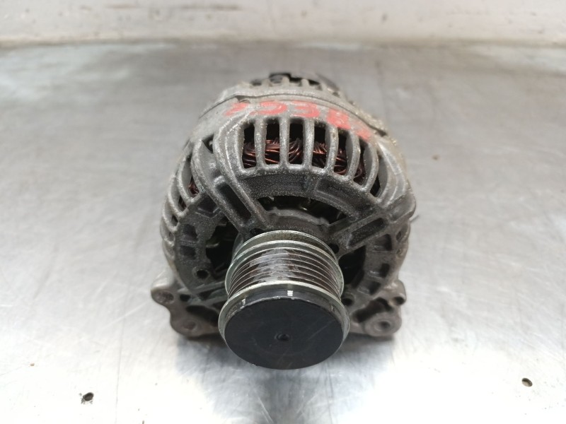 Recambio de alternador para volkswagen golf vi (5k1) 2.0 tdi referencia OEM IAM 06F90323F  