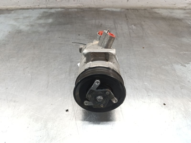 Recambio de compresor aire acondicionado para volkswagen golf vi (5k1) 2.0 tdi referencia OEM IAM 5K0820803H  