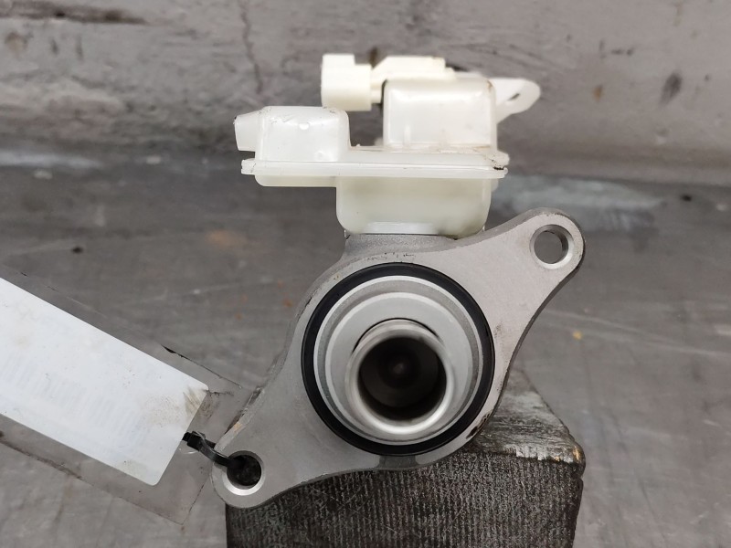 Recambio de bomba freno para mazda cx-5 (kf) 2.2 d referencia OEM IAM kd3343550  