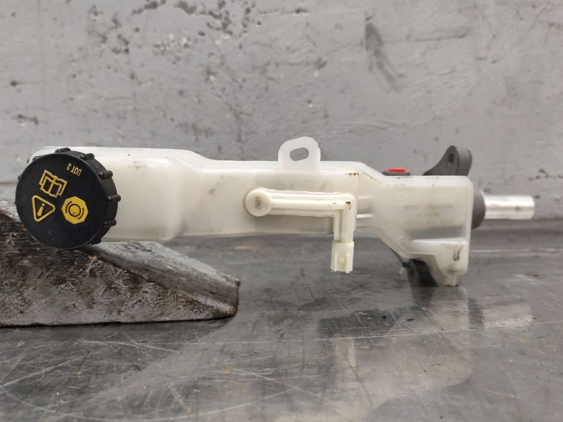 Recambio de bomba freno para mazda cx-5 (kf) 2.2 d referencia OEM IAM kd3343550  