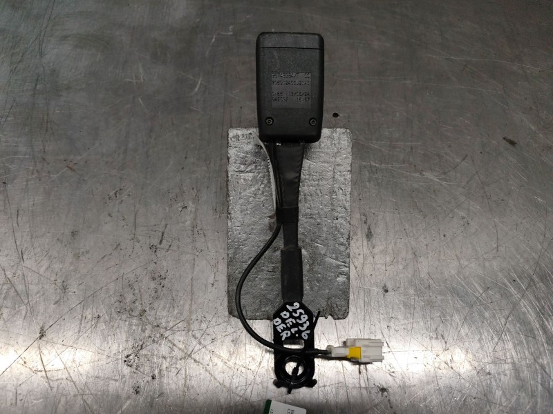 Recambio de enganche de cinturon delantero derecho para citroën c4 lim. business referencia OEM IAM 902510ab  