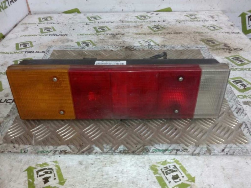 Recambio de piloto trasero derecho para . renault dg320.26 referencia OEM IAM  PILOTO UNIVERSAL CAMION 