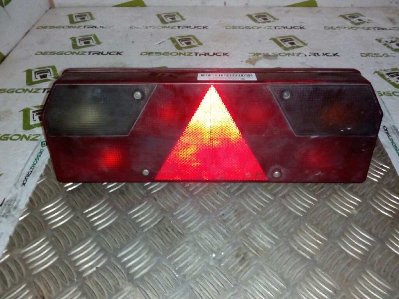 Recambio de piloto trasero derecho para . renault dg320.26 referencia OEM IAM  PILOTO UNIVERSAL CAMION 