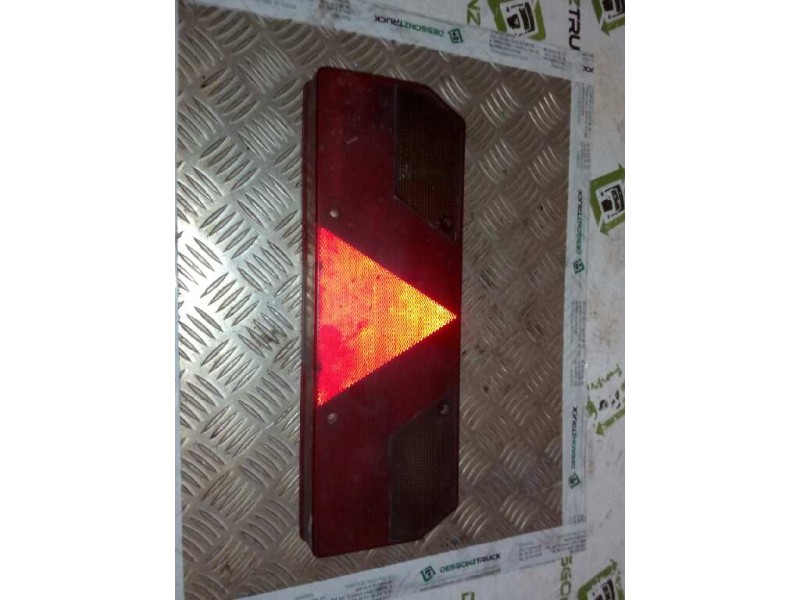 Recambio de piloto trasero izquierdo para . renault dg320.26 referencia OEM IAM  PILOTO UNIVERSAL CAMION SOLO TULIPA