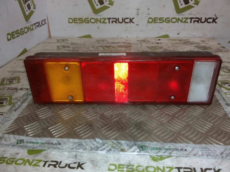 Recambio de piloto trasero izquierdo para . renault dg320.26 referencia OEM IAM  PILOTO UNIVERSAL CAMION 