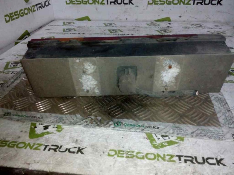 Recambio de piloto trasero derecho para . renault dg320.26 referencia OEM IAM  PILOTO UNIVERSAL CAMION 