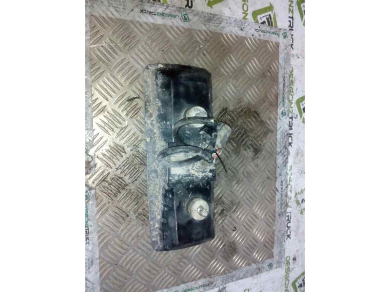 Recambio de piloto trasero derecho para . renault dg320.26 referencia OEM IAM  PILOTO UNIVERSAL CAMION 