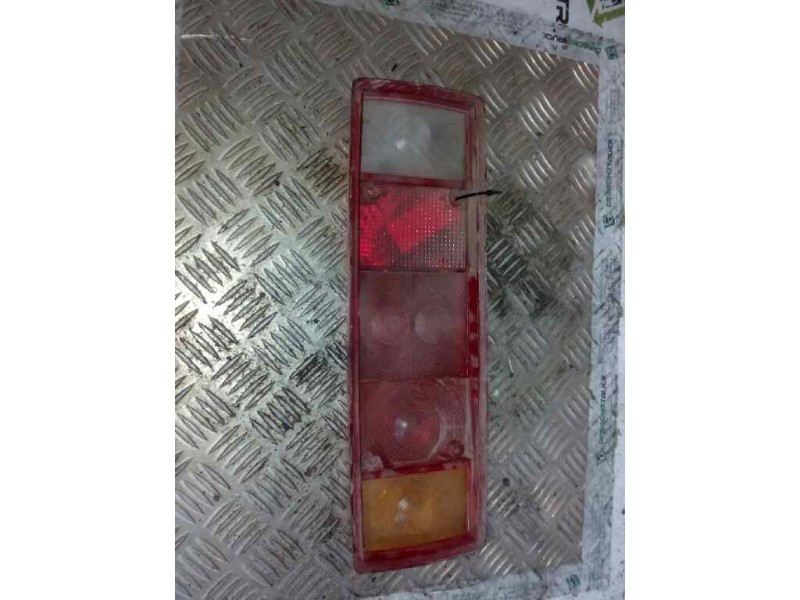 Recambio de piloto trasero derecho para . renault dg320.26 referencia OEM IAM  PILOTO UNIVERSAL CAMION SOLO TULIPA