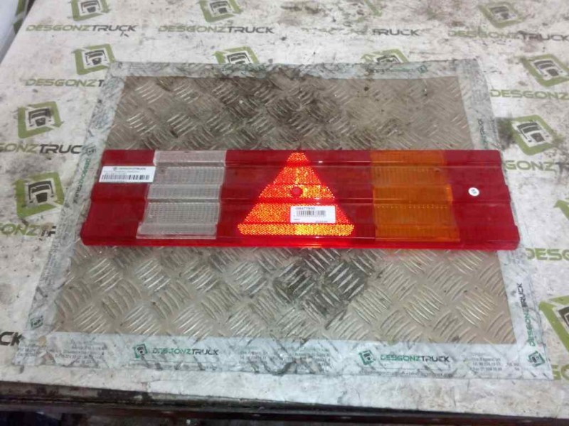 Recambio de piloto trasero derecho para . renault dg320.26 referencia OEM IAM  TULIPA DERECHA PILOTO UNIVERSAL CAMION