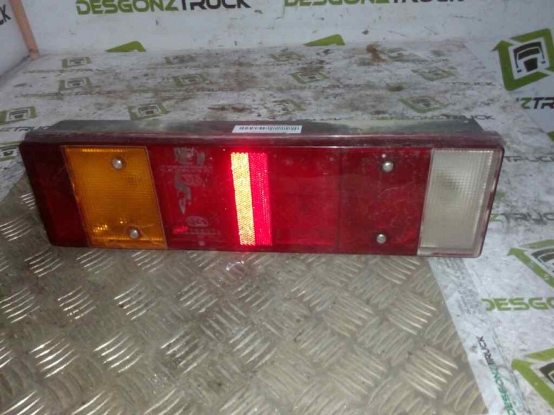 Recambio de piloto trasero izquierdo para . renault dg320.26 referencia OEM IAM  PILOTO UNIVERSAL CAMION 