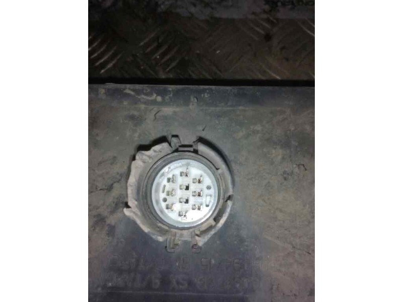 Recambio de piloto trasero izquierdo para . renault dg320.26 referencia OEM IAM  PILOTO UNIVERSAL CAMION 