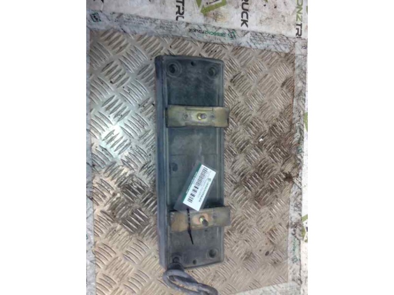 Recambio de piloto trasero izquierdo para . renault dg320.26 referencia OEM IAM  PILOTO UNIVERSAL CAMION 