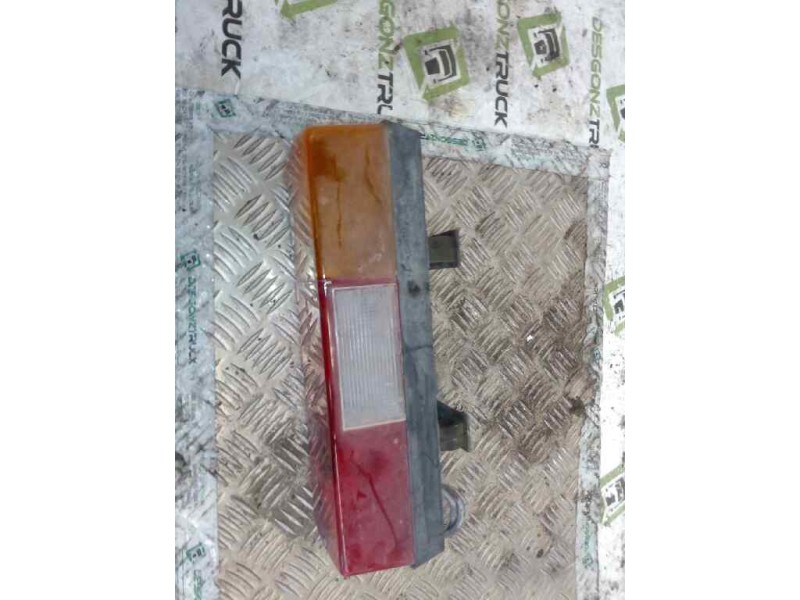 Recambio de piloto trasero derecho para . renault dg320.26 referencia OEM IAM  PILOTO UNIVERSAL CAMION 